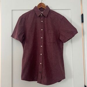 Taylor Stitch Short Sleeve California in Burgundy Hemp